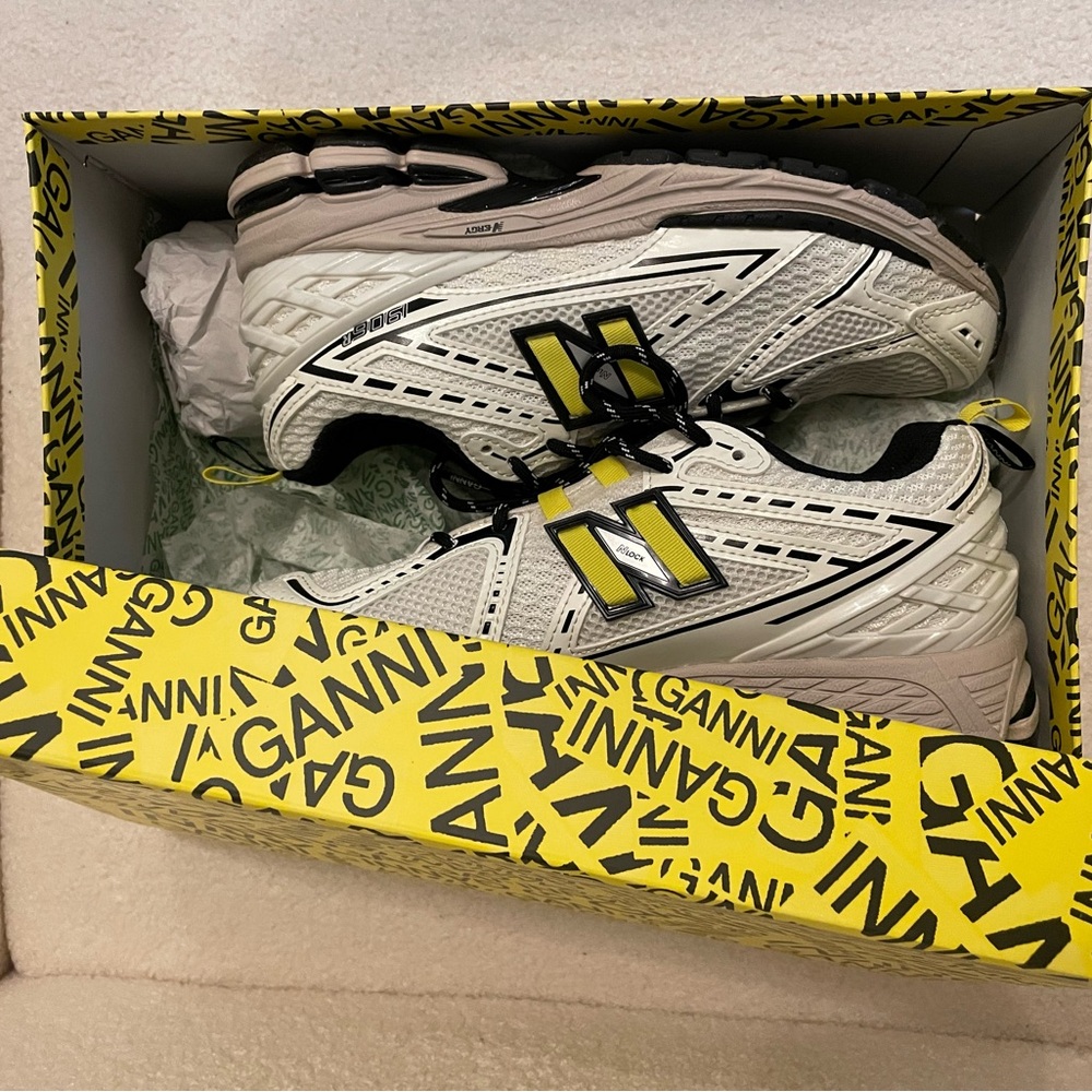 Gianni new balance sneakers